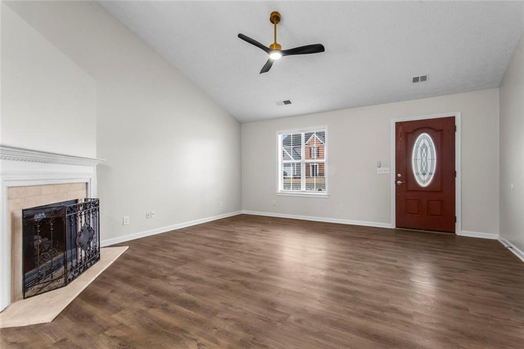 2501 Baysridge Drive NW