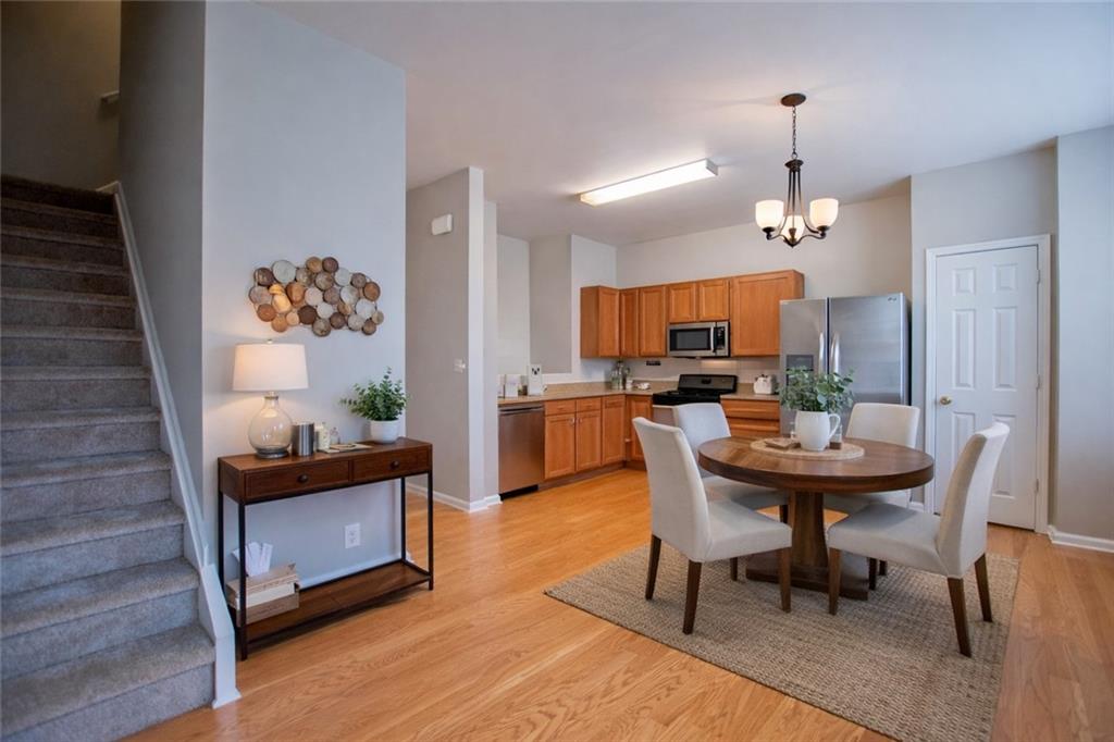 6764 Blackstone Place SE