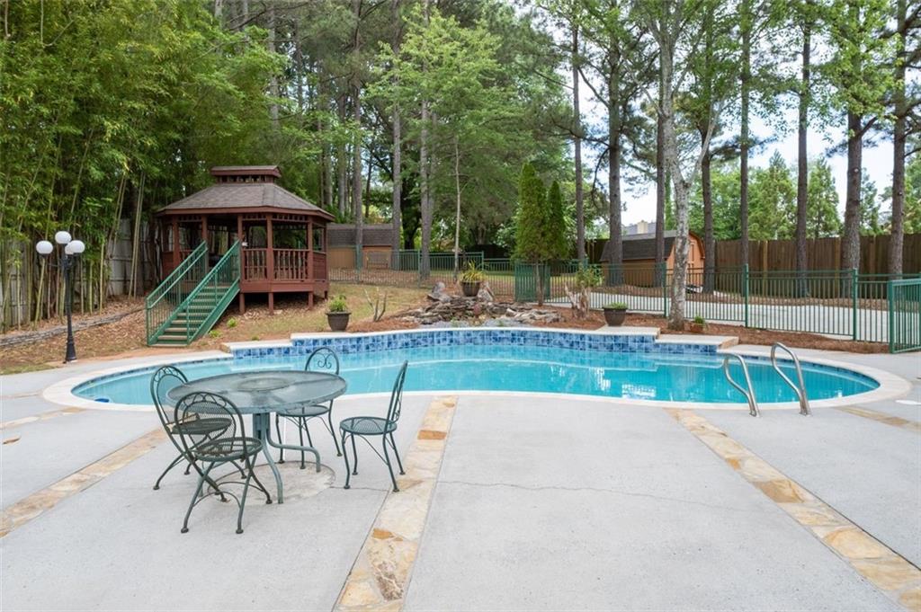 5300 Coacoochee Terrace, Johns Creek, Georgia image 2