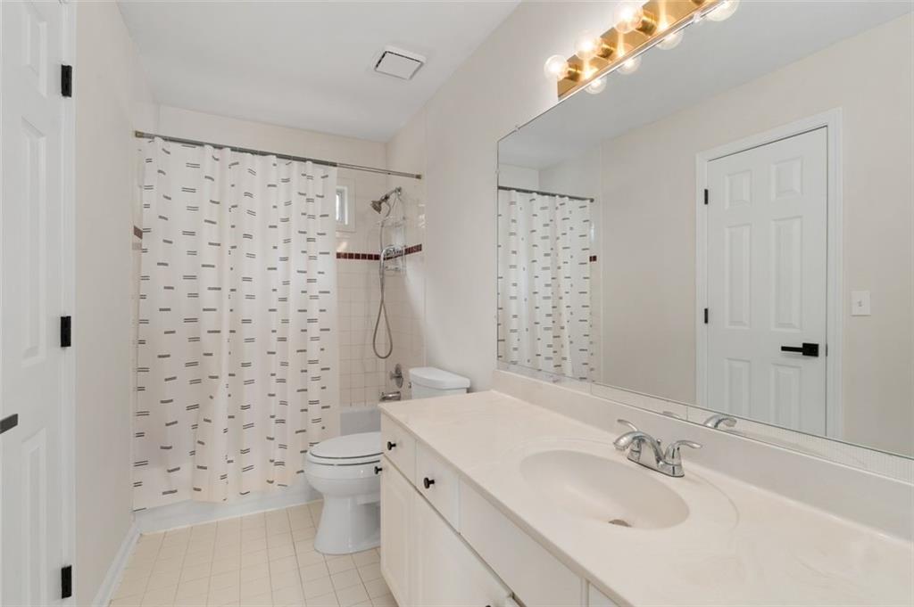 5300 Coacoochee Terrace, Johns Creek, Georgia image 28