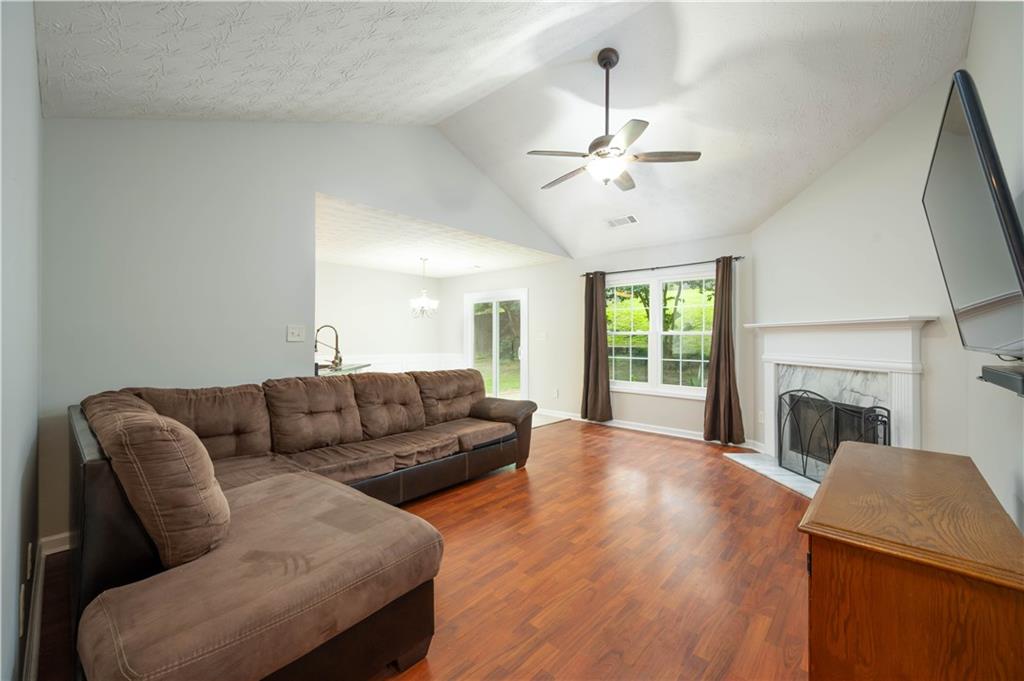 5279 Leecroft Drive