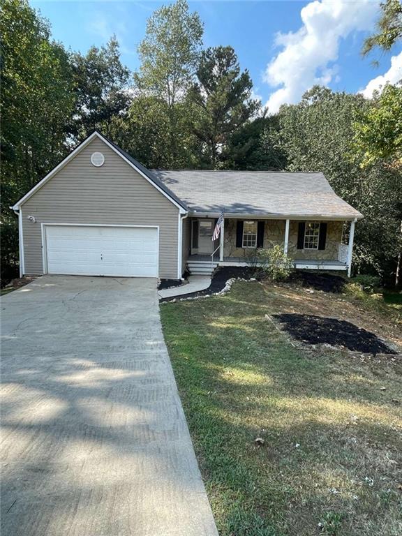 3013 Rockview Drive, Loganville, Georgia image 1