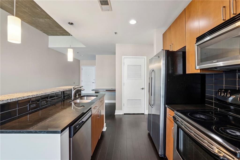 950 W Peachtree Street NW 1613