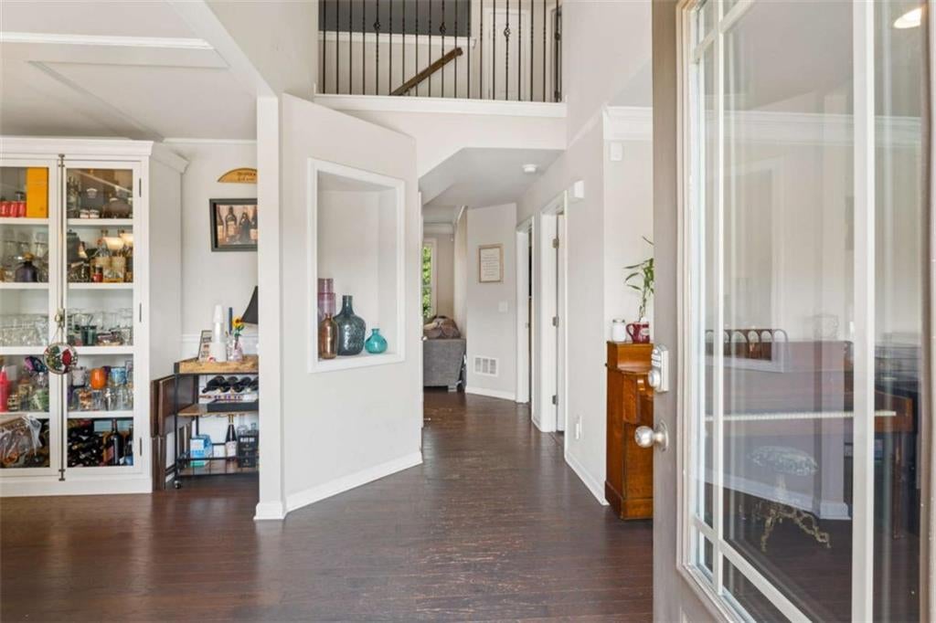 5752 Shore Isle Court