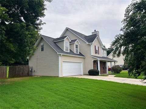 A home in Hoschton