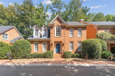Homes For Rent - 448 Ivy Park Lane<br/> Atlanta, GA 30342