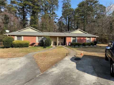 1628 Riverside Trail NE Conyers GA 30013