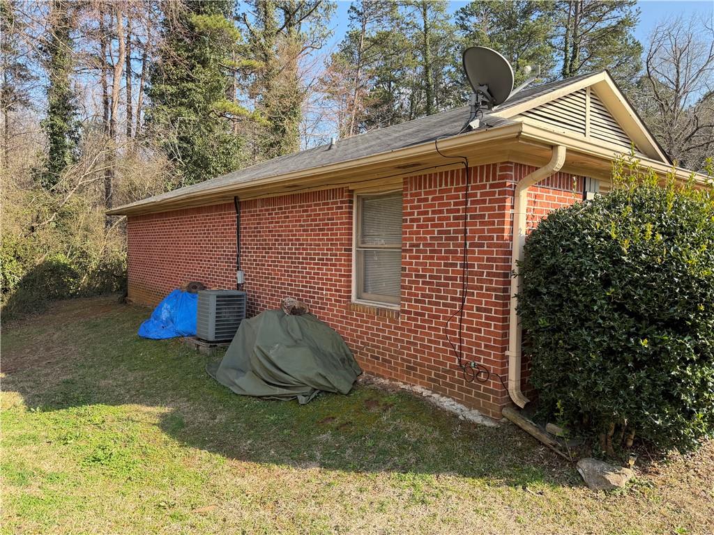 1628 Riverside Trail NE