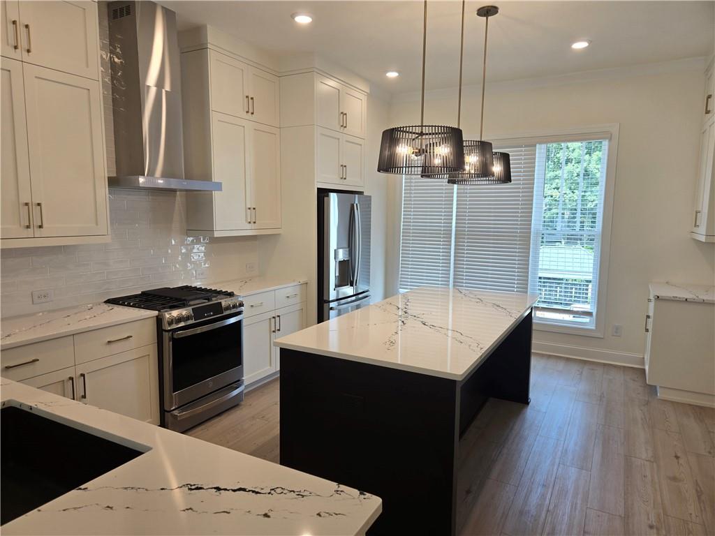 Wards Xing - Residential Lease