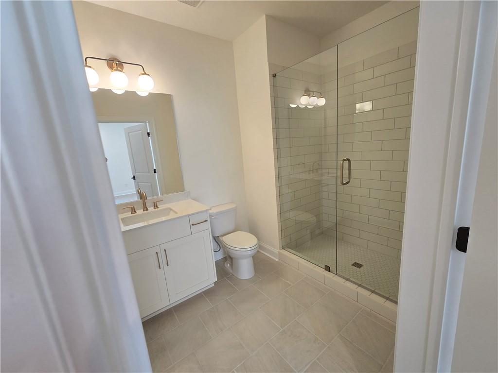 Wards Xing - Residential Lease