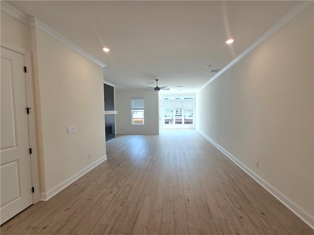 Wards Xing - Residential Lease