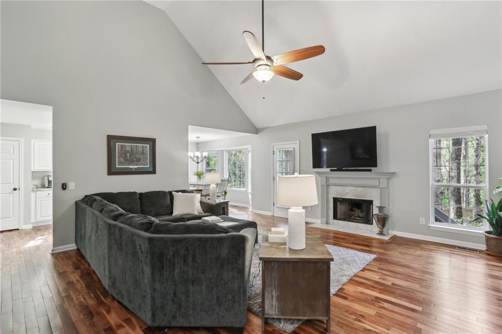 5845 Shannon Drive, Cumming, Georgia image 4