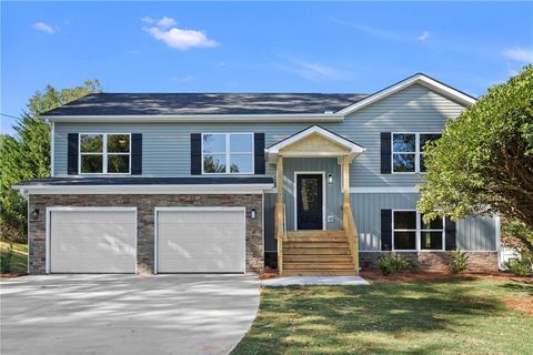 167 Cash Street Cornelia GA 30531