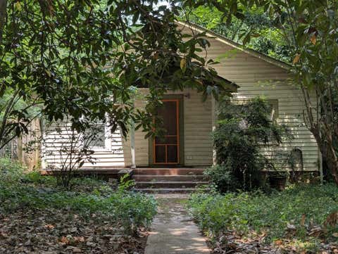 Homes For Sale - 652 Hobart Avenue<br/> Atlanta, GA 30312