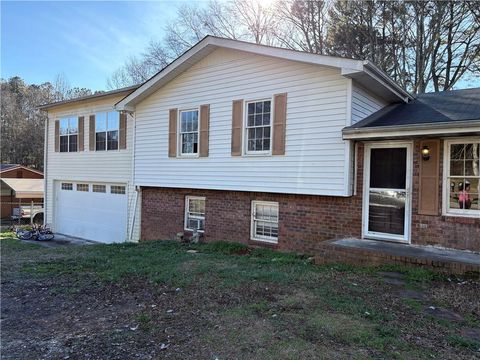 70 Henson Circle Carrollton GA 30117