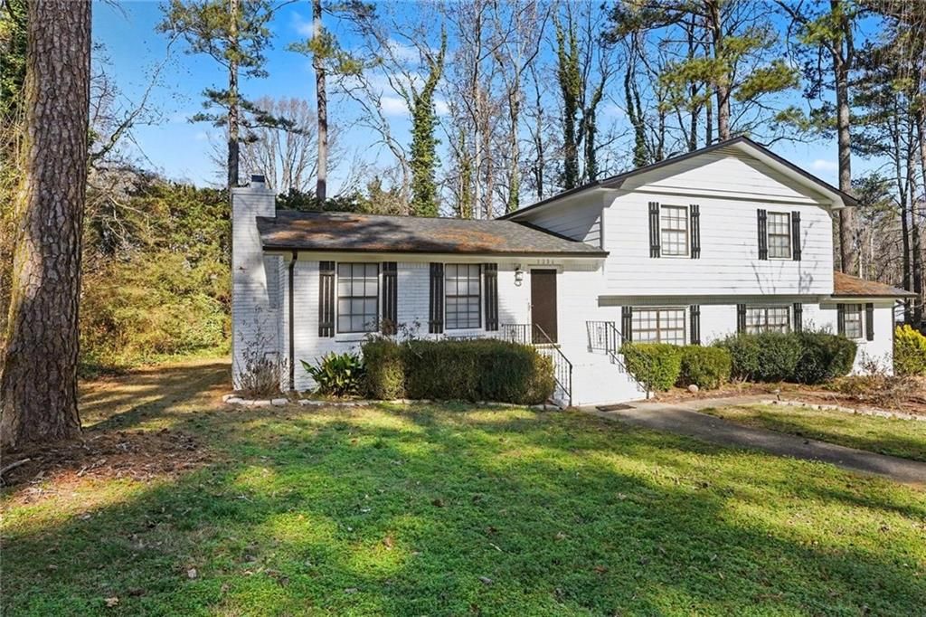 Photo of 1236 Country Pine Drive, Ellenwood, GA 30294 (MLS # 7705992)