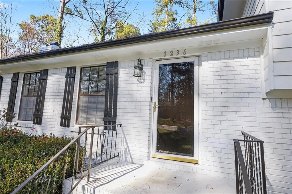 1236 Country Pine Drive