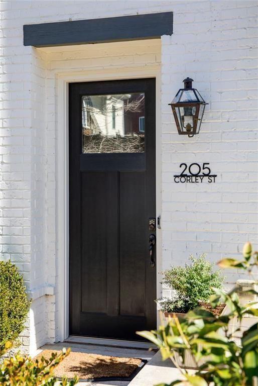 205 Corley Street NE