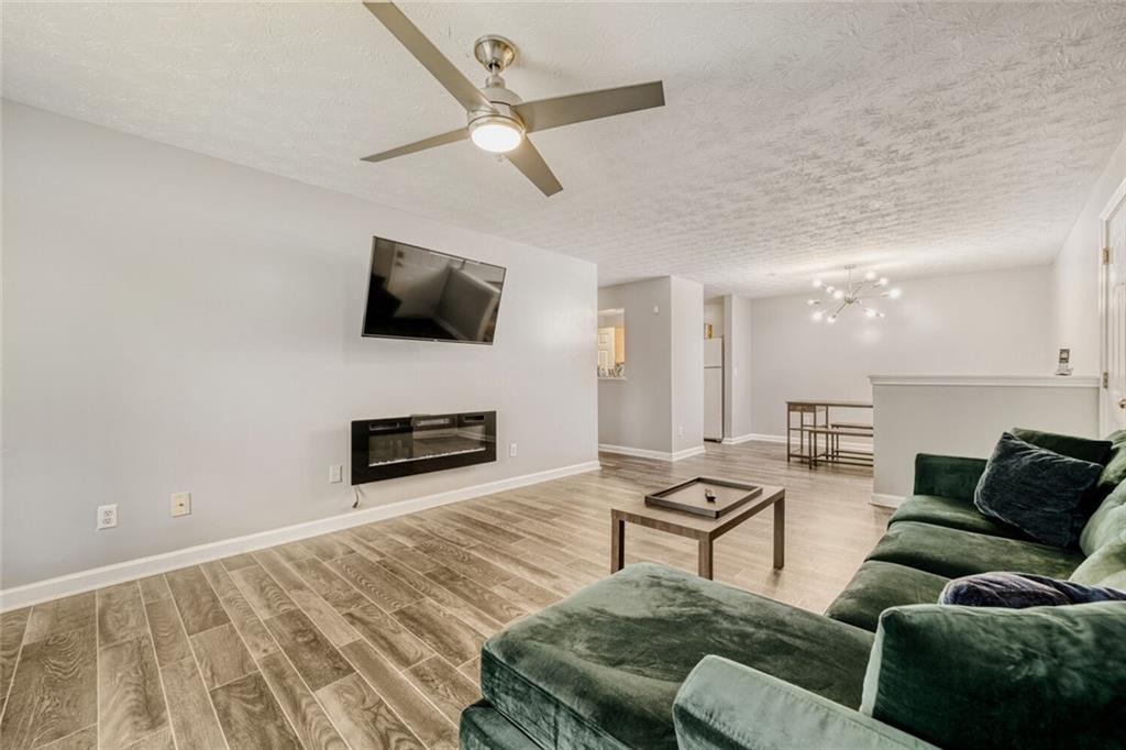 10204 Fairington Ridge Circle