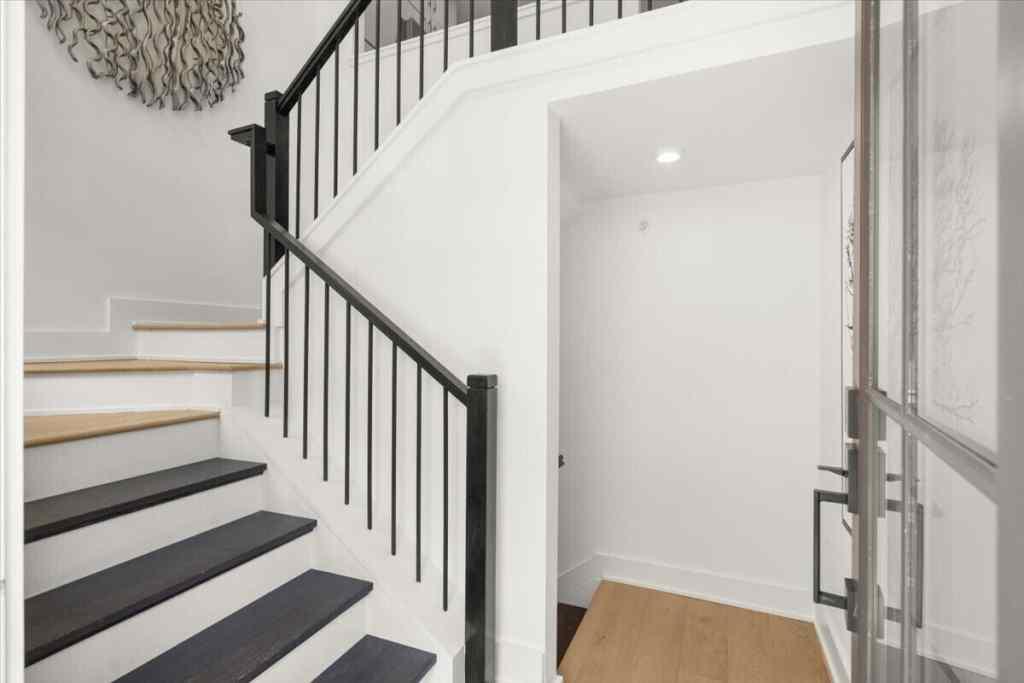 230 New Street 2201-4