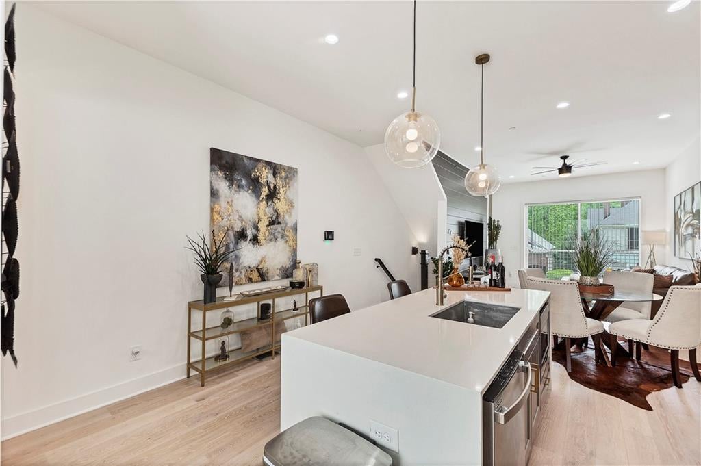 701 Pryor Street SW 5