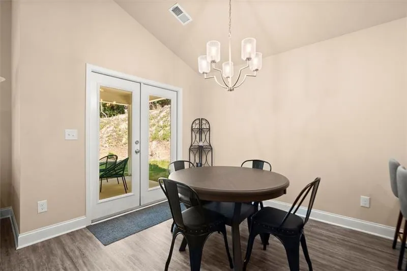 Waleska, Georgia 30183, United States, 4 Bedrooms Bedrooms, ,3 BathroomsBathrooms,Residential,Active,202050