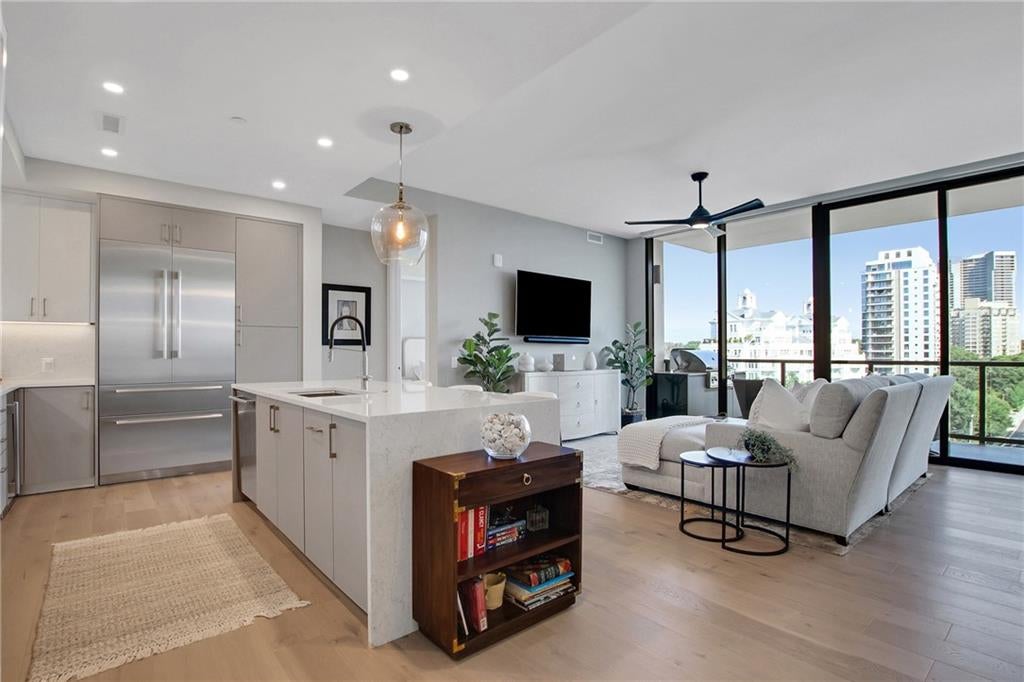 2425 Peachtree Road NE 1203