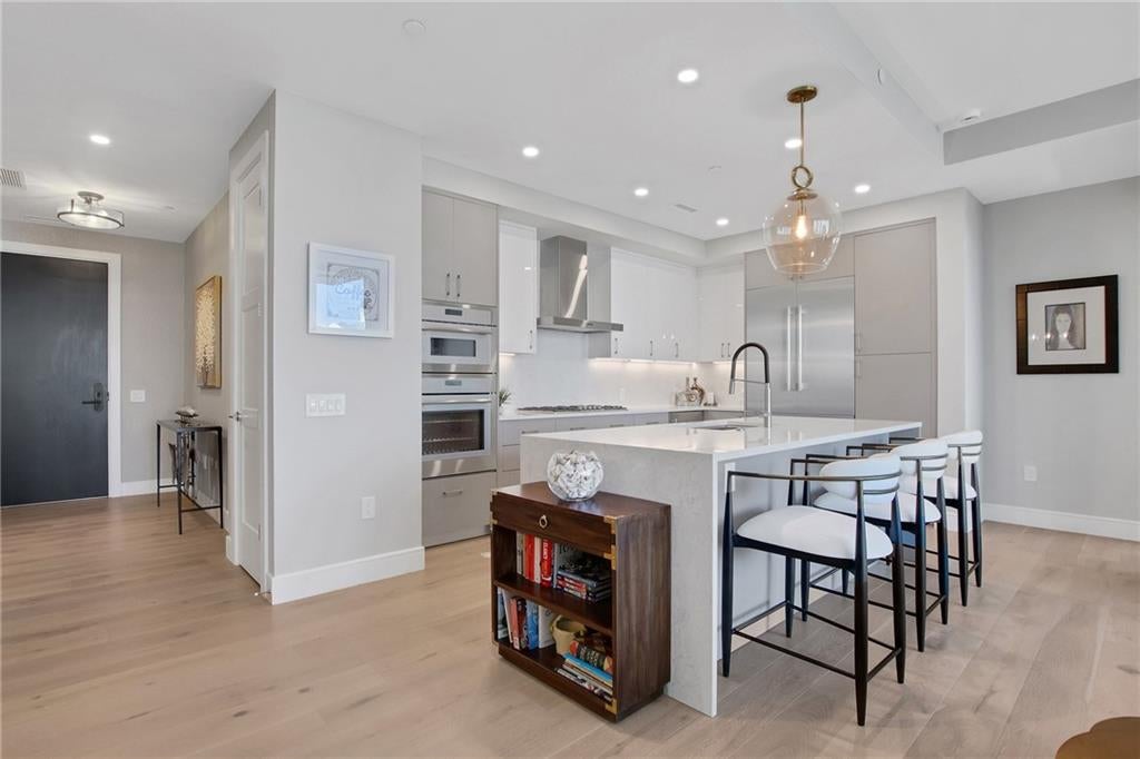 2425 Peachtree Road NE 1203