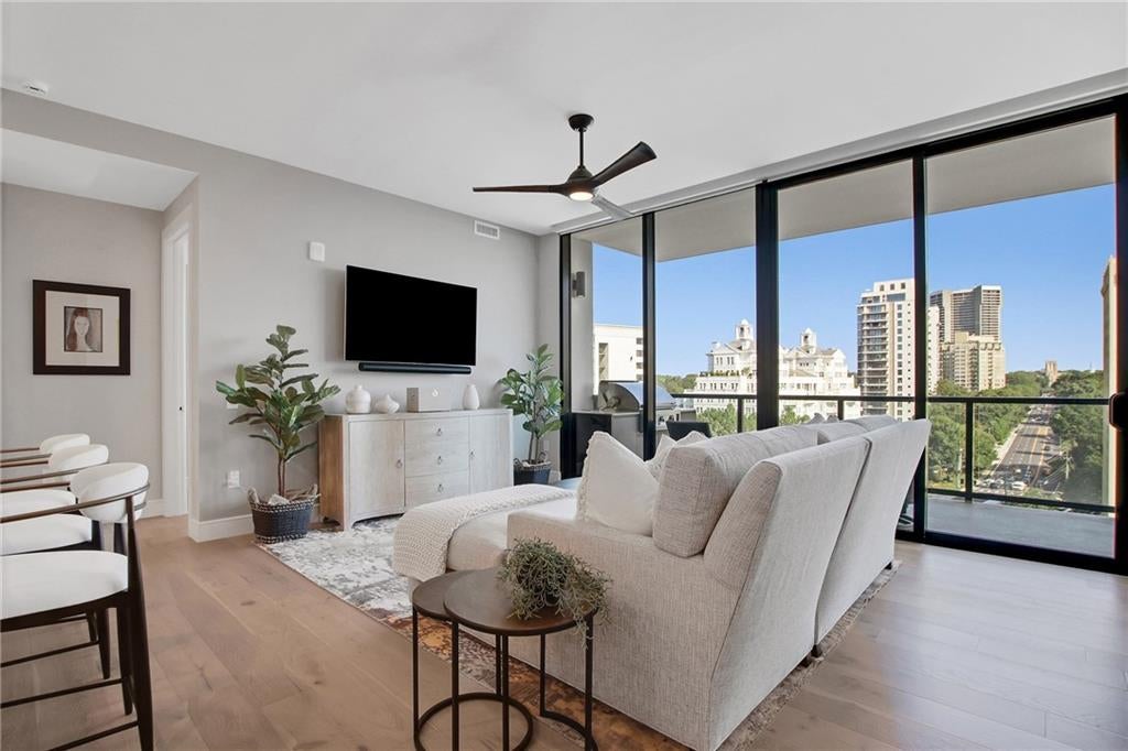 2425 Peachtree Road NE 1203