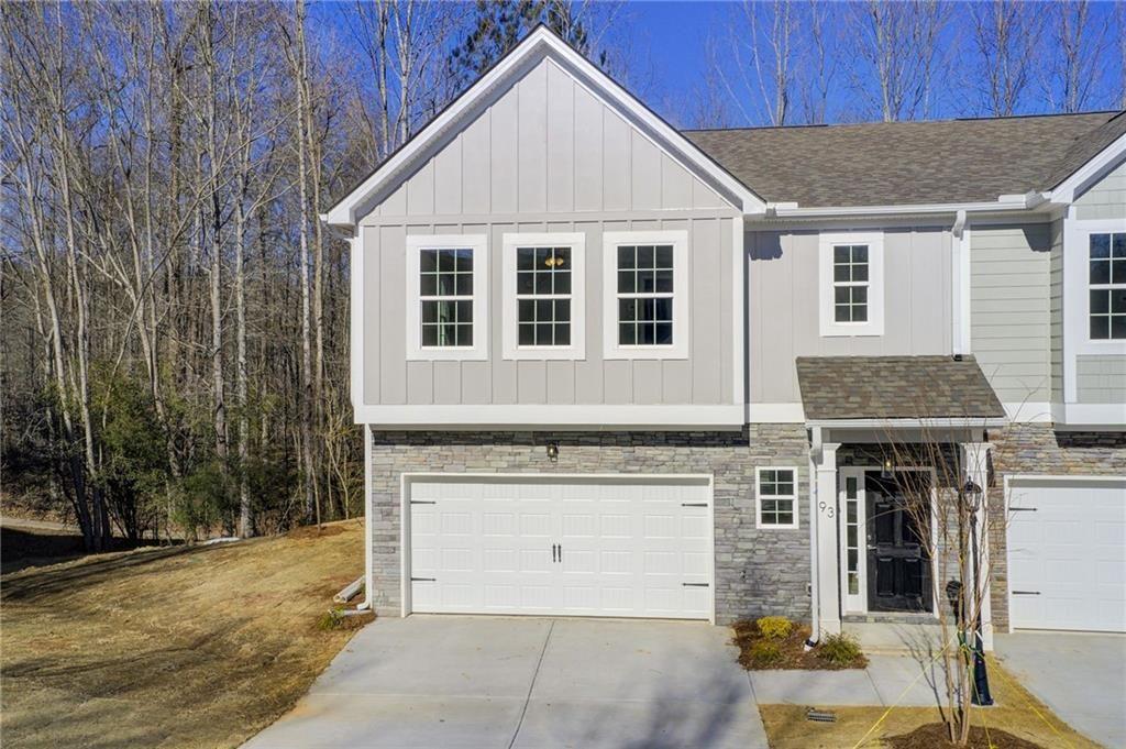 5.99% FIXED RATE FOR QUALIFIED BUYER MOVE-IN READY. Vacant new construction. Property is eligible for FREEDIE MAC GRANT TOTAL $3000 (Freddie Mac Borrower smart program ) for qualified buyers with preferred lender for conventional loan.(Government loan may have lower rates). Townhomes at Summergrove are new townhomes residing in community Summergrove. Homes feature 1880 sq. ft. of living area. Soft close cabinets in Kitchen. Located in Newnan, just minutes from I-185 Exit 44 and 40 miles southwest of Atlanta. Close to shopping, dining, and entertainment in Newnan. The master community has three main amenity sites. The Town Hall Amenity includes the clubhouse, Olympic-sized pool, gazebo, and playground. The Main Amenity features 6 tennis courts and 6 pickleball courts. Tapestry Amenity offers a zero-entry pool, playground, and multiuse field. East Lake Amenity includes an inclusive playground, pavilion, lake dock, and kayak launch. East Lake Pool features a junior Olympic pool, lazy river, and mushroom water feature and 97 acre lake usable for kayaking and fishing. The Golf Course is separate from the HOA and memberships are available through them directly.