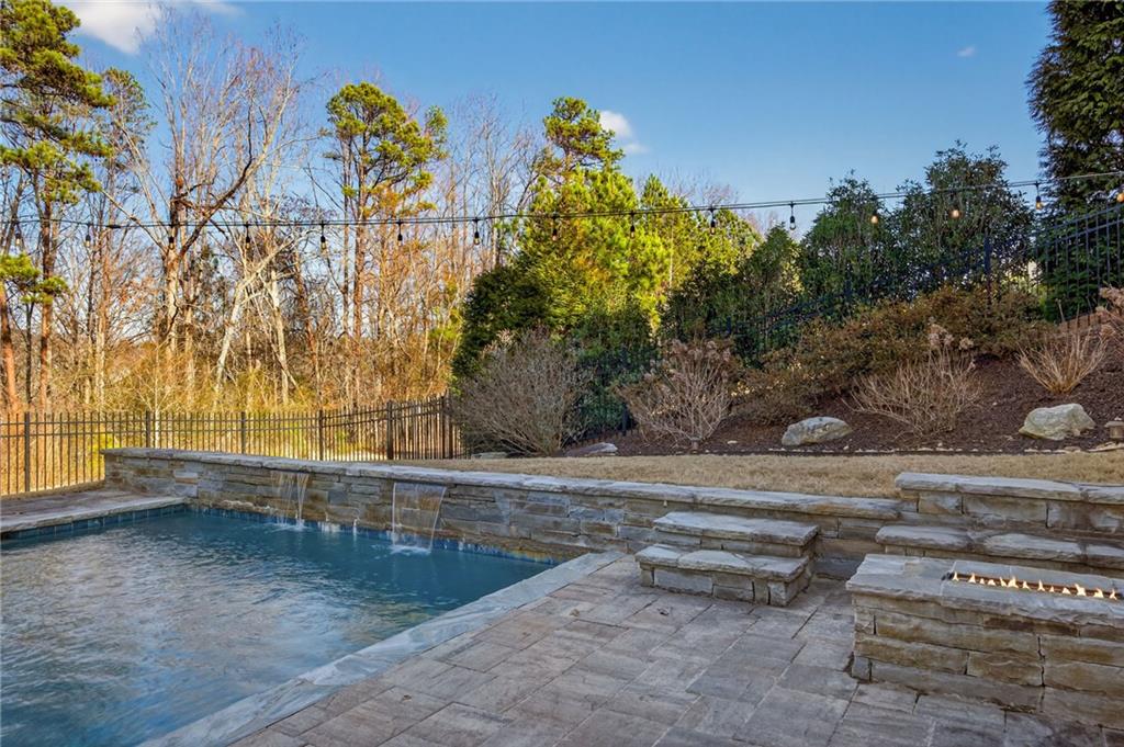 6672 Trail Side Drive