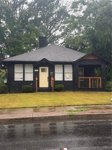 Photo of 845 Metropolitan Parkway SW, Atlanta, GA 30310 (MLS # 7856979)