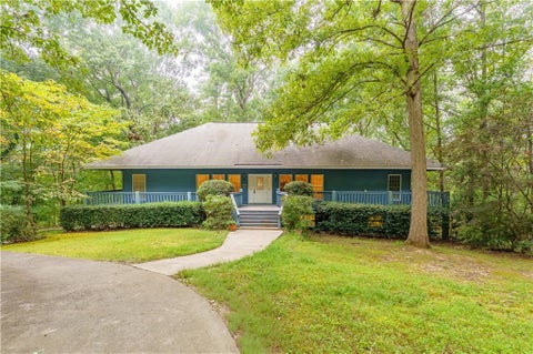 Homes For Sale - 172 Leaf Lake Drive<br/> Gwinnett County, Suwanee, GA 30024