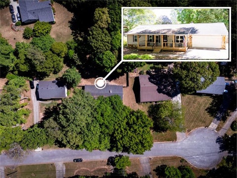 Homes For Sale - 3997 Stacy Lane<br/> Snellville, GA 30039
