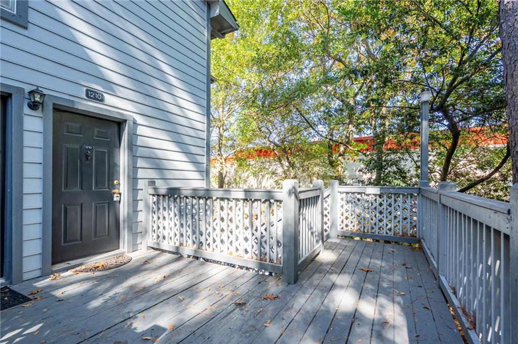 1210 Weatherstone Drive NE