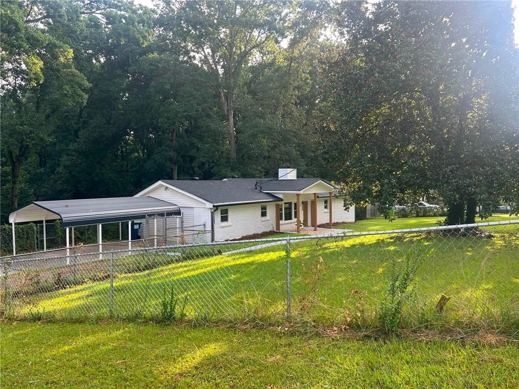 1018 Oakton Drive SW