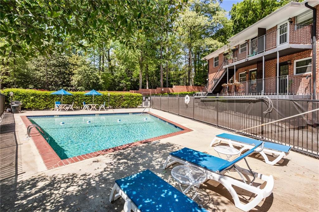 4282 Roswell Road NE C3