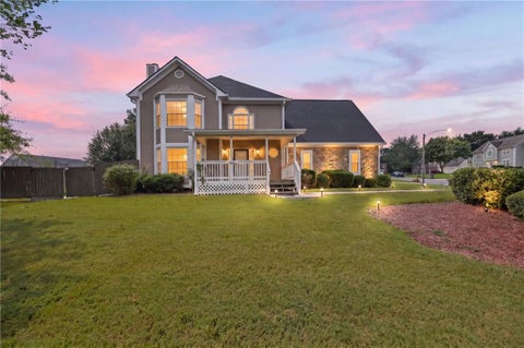 Homes For Sale - 2851 Carnegie Way<br/> Marietta, GA 30064