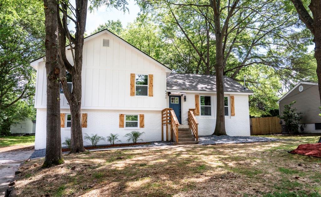 8420 Sheridan Drive