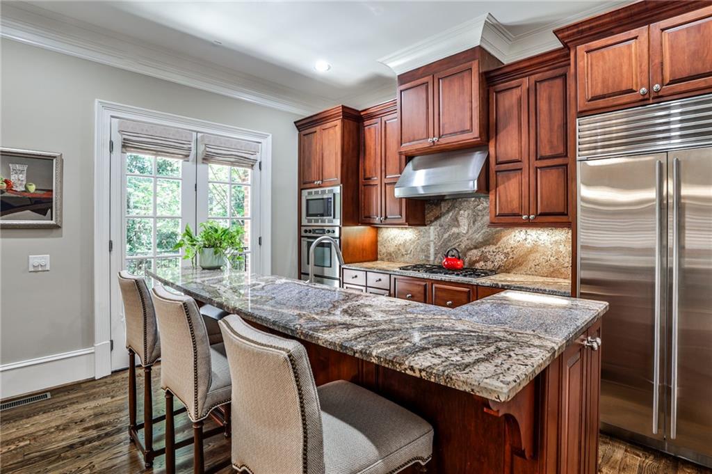 PACES AVENUE - Residential