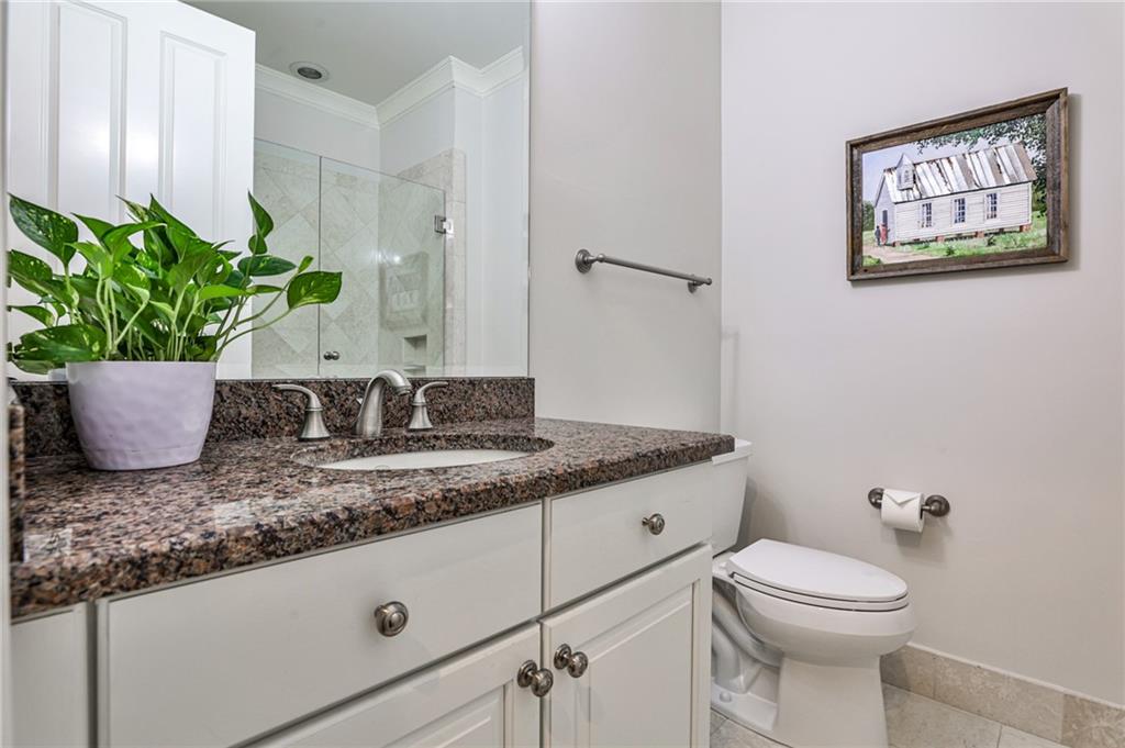 PACES AVENUE - Residential