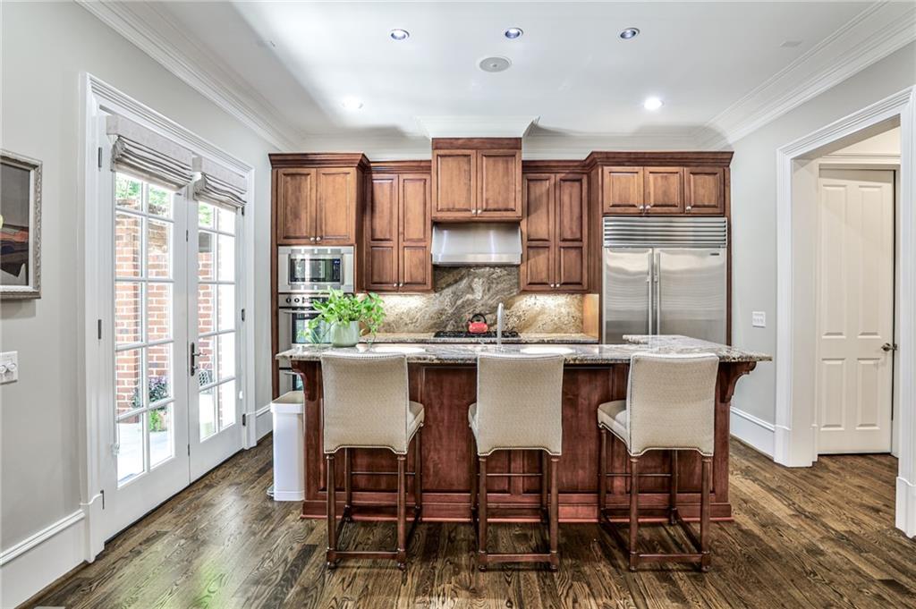PACES AVENUE - Residential