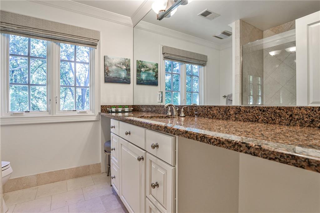 PACES AVENUE - Residential