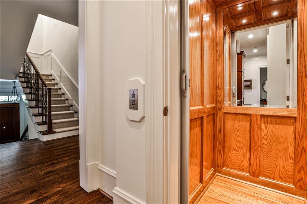PACES AVENUE - Residential