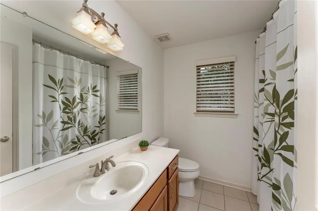 Canton, Georgia 30114, United States, 5 Bedrooms Bedrooms, ,3 BathroomsBathrooms,Residential,Active,224182