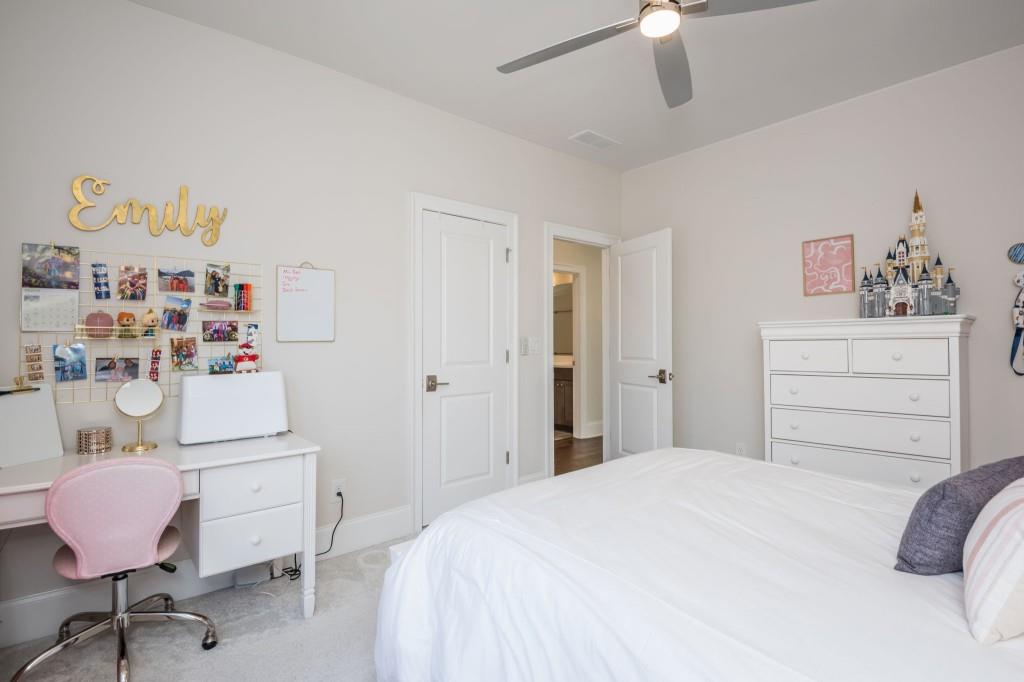 Rowes Downtown - Residential