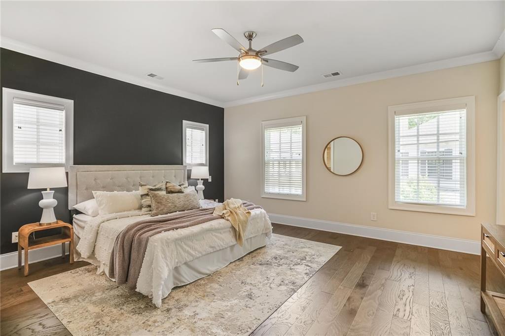 Rowes Downtown - Residential