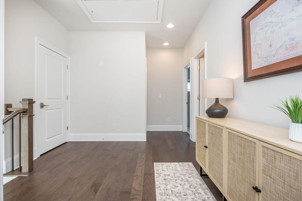 Rowes Downtown - Residential