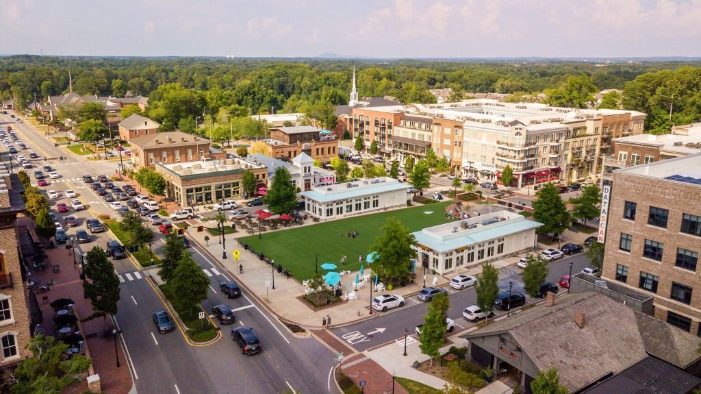 Rowes Downtown - Residential