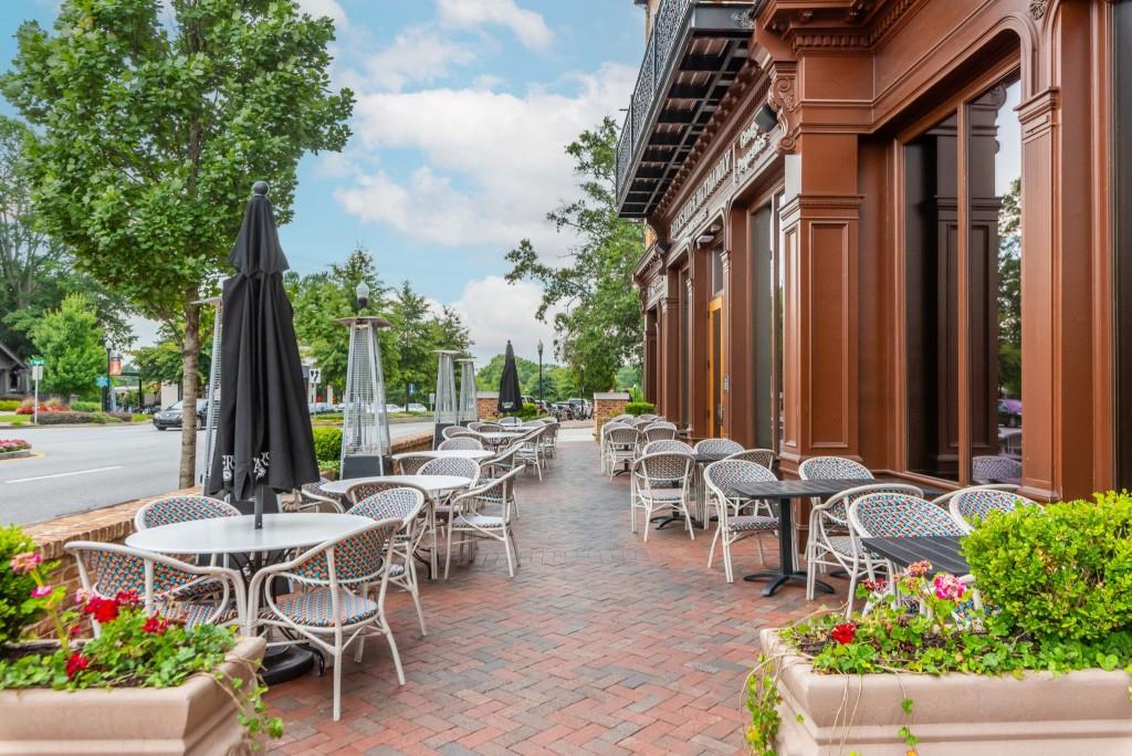 Rowes Downtown - Residential